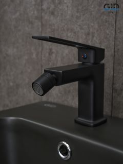 Смеситель для биде Gid Niagara L057-BM-B L057BMB черный матовый